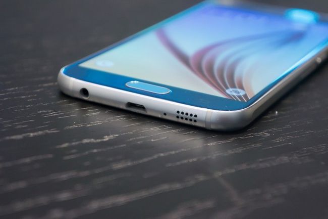Fotografía - [Fin de semana Encuesta] tiene la pérdida de una batería extraíble y tarjeta SD Hecho El Galaxy S6 peor o mejor?